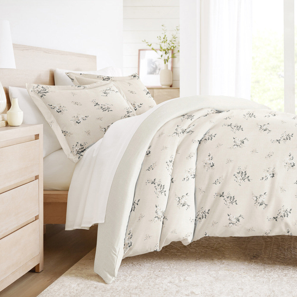 Delicate Floral Pattern 3-Piece Reversible Duvet Cover Set