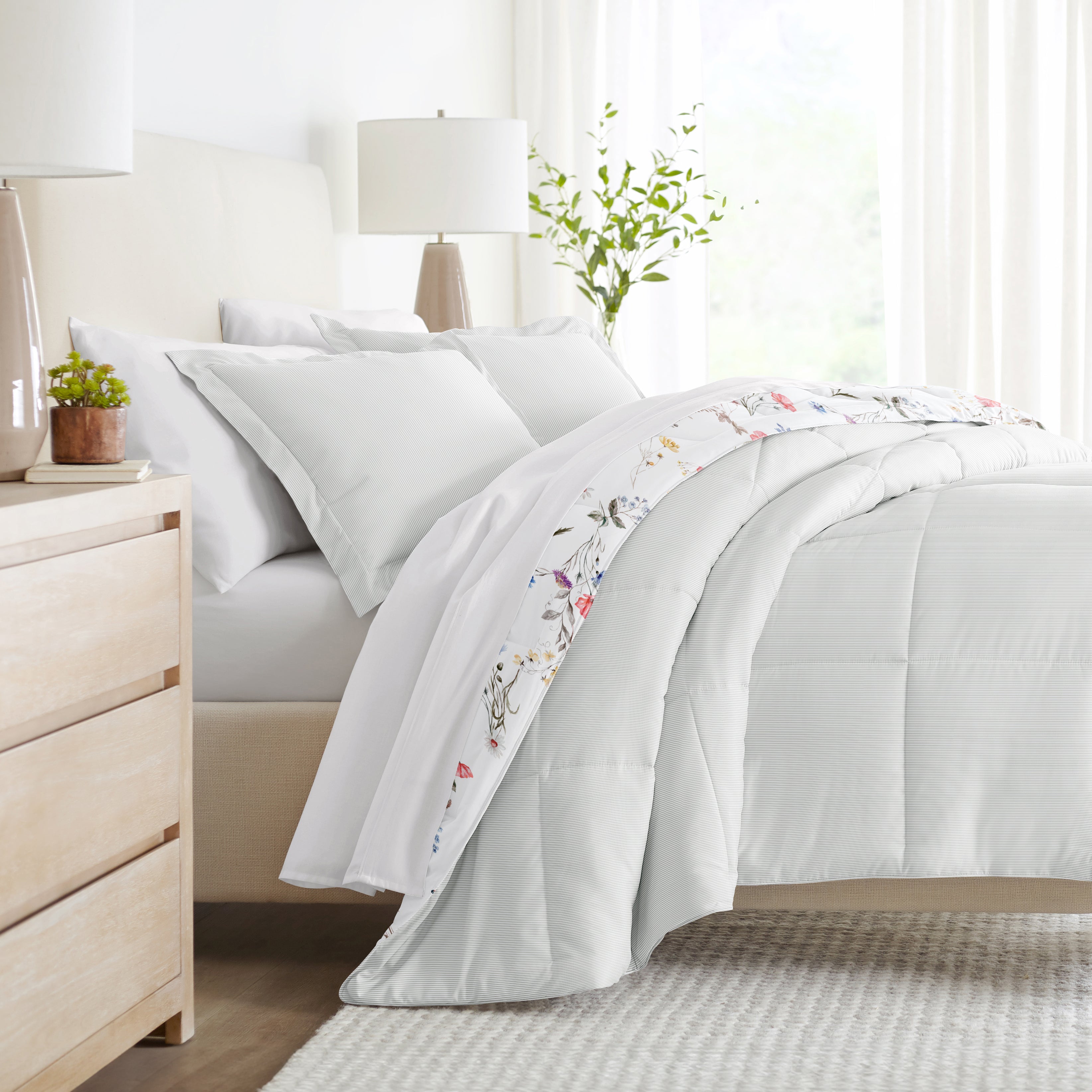 Floral comforter deals