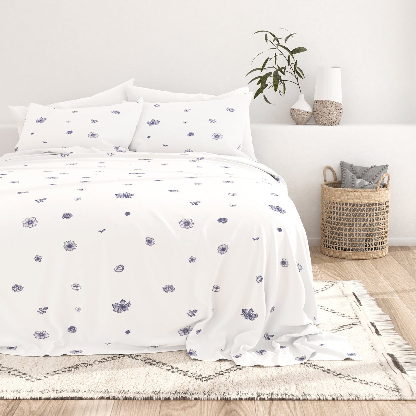 Indigo Flowers Pattern 4-Piece Sheet Set - Sale