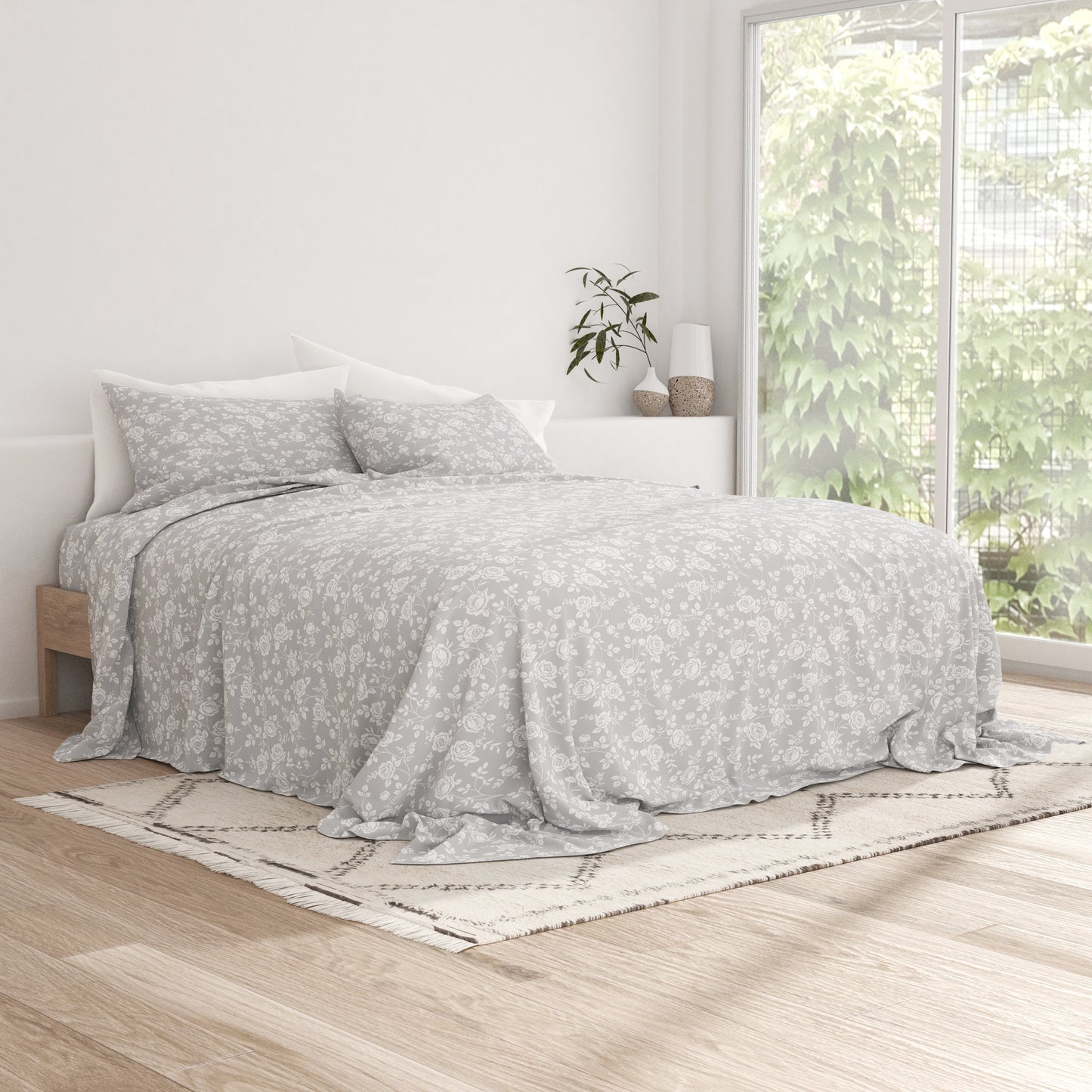 Rose Gray Pattern 4-Piece Sheet Set